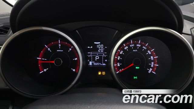 KG Mobility (SsangYong) Tivoli Diesel VX 2WD 2016 — фото 8