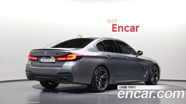 BMW 5 Series (G30) 520i M Sport 2023 — фото 2