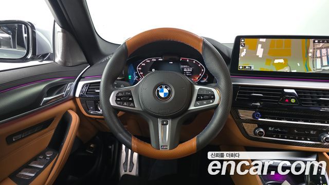 BMW 5 Series (G30) 520i M Sport 2023 — фото 17
