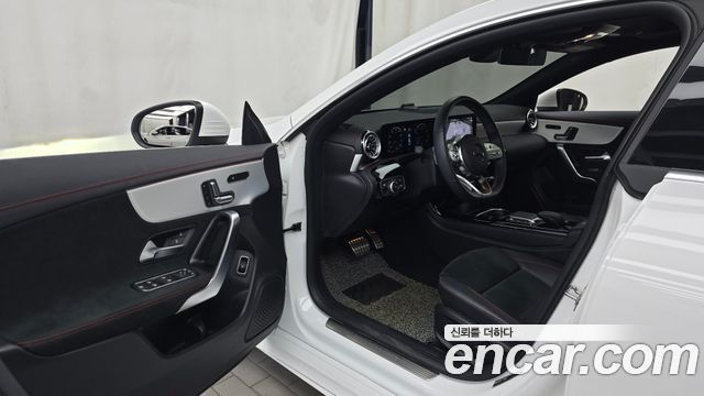Mercedes-Benz CLA-Class (C118) CLA250 4MATIC 2023 — фото 10