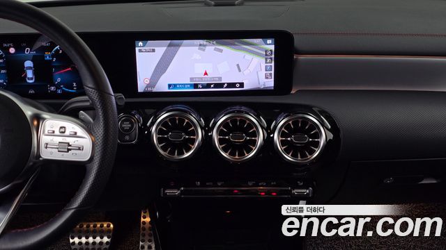 Mercedes-Benz CLA-Class (C118) CLA250 4MATIC 2023 — фото 12