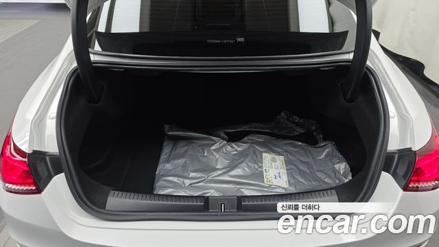 Mercedes-Benz CLA-Class (C118) CLA250 4MATIC 2023 — фото 17
