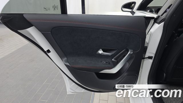 Mercedes-Benz CLA-Class (C118) CLA250 4MATIC 2023 — фото 25
