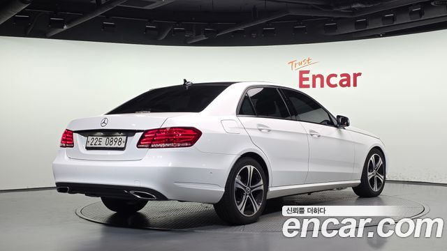 Mercedes-Benz E-Class (W212) E220 Bluetec Avantgarde Sport 2016 — фото 2