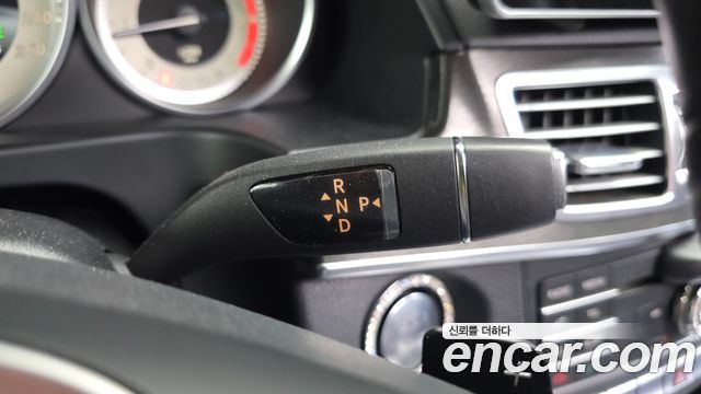 Mercedes-Benz E-Class (W212) E220 Bluetec Avantgarde Sport 2016 — фото 9