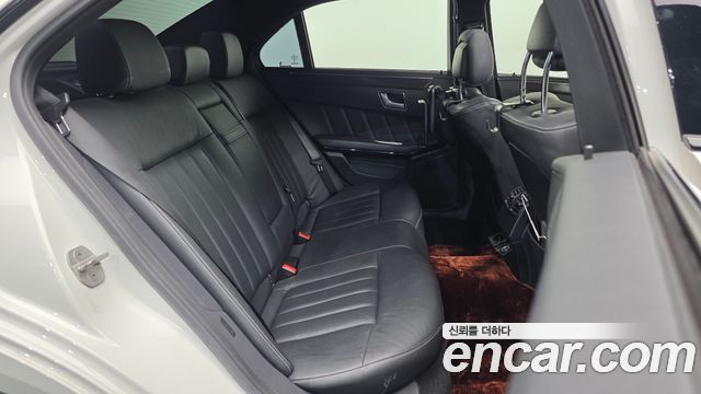 Mercedes-Benz E-Class (W212) E220 Bluetec Avantgarde Sport 2016 — фото 12