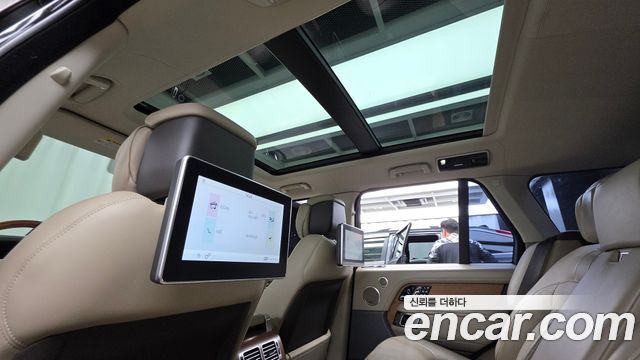 Land Rover Range Rover (IV) 4.4 SDV8 AB DIESEL 2018 — фото 19