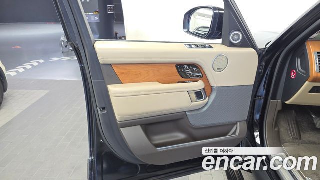 Land Rover Range Rover (IV) 4.4 SDV8 AB DIESEL 2018 — фото 24