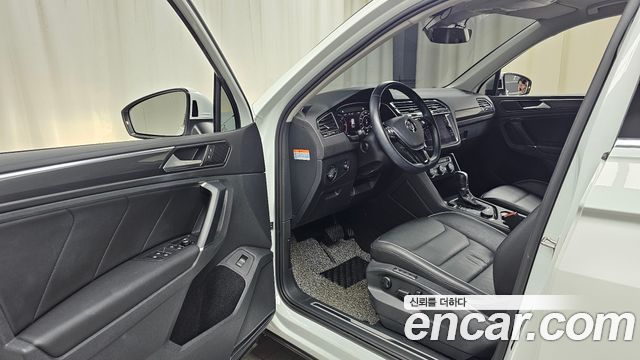 Volkswagen Tiguan (II) 2.0 TDI 4Motion Prestige 2018 — фото 10