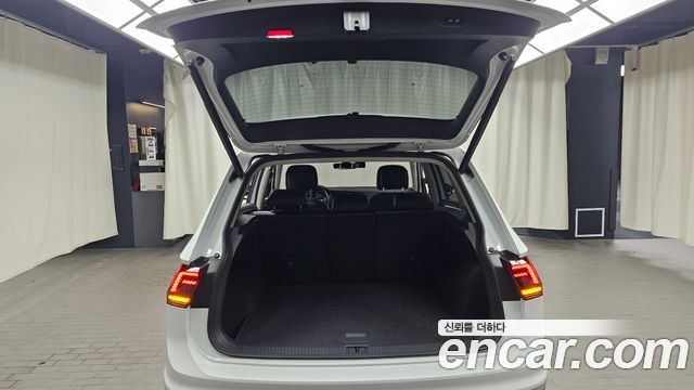 Volkswagen Tiguan (II) 2.0 TDI 4Motion Prestige 2018 — фото 18