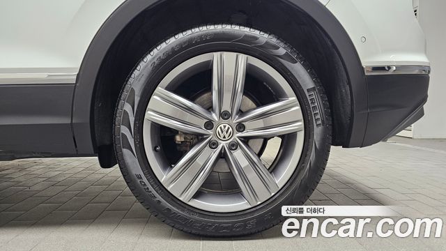 Volkswagen Tiguan (II) 2.0 TDI 4Motion Prestige 2018 — фото 21