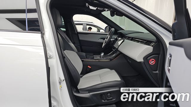 Land Rover Range Rover Velar 2.0 P250 Dynamic SE 2026 — фото 11