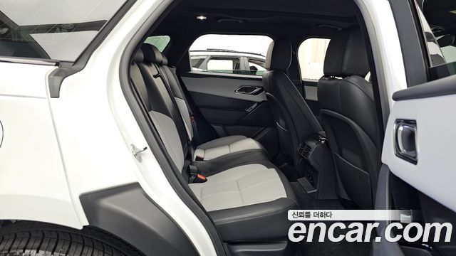 Land Rover Range Rover Velar 2.0 P250 Dynamic SE 2026 — фото 12