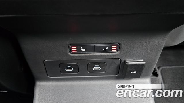 Land Rover Range Rover Velar 2.0 P250 Dynamic SE 2026 — фото 19