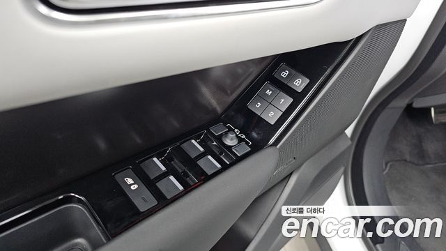 Land Rover Range Rover Velar 2.0 P250 Dynamic SE 2026 — фото 36
