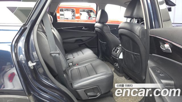 Kia Sorento Diesel 2.0 2WD Prestige 2020 — фото 12