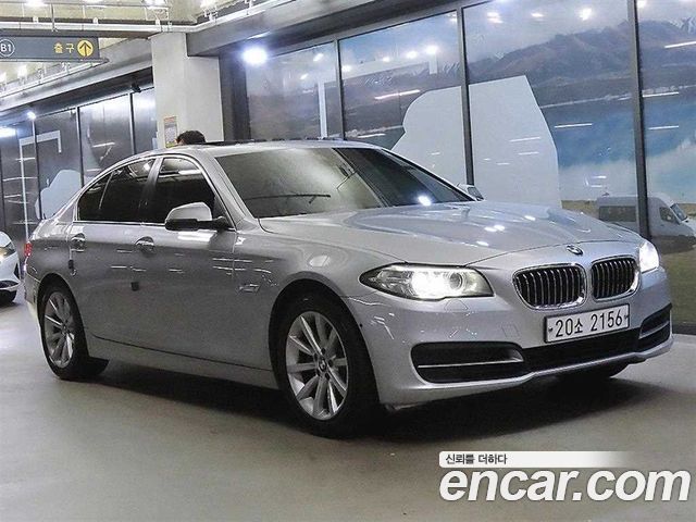 BMW 5 Series (F10) 528i
