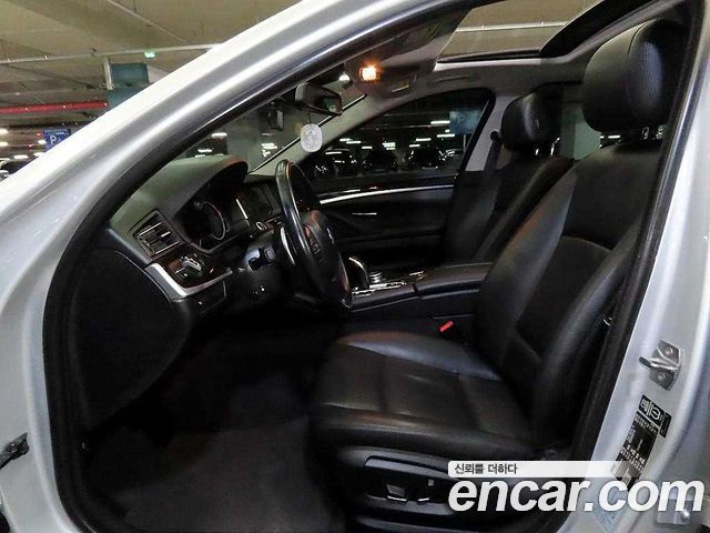 BMW 5 Series (F10) 528i 2015 — фото 6