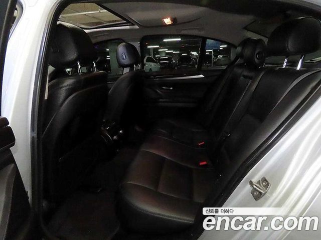 BMW 5 Series (F10) 528i 2015 — фото 7
