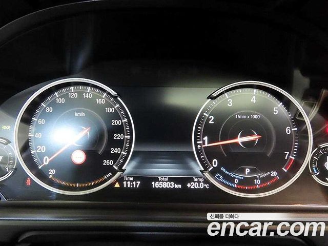 BMW 5 Series (F10) 528i 2015 — фото 9