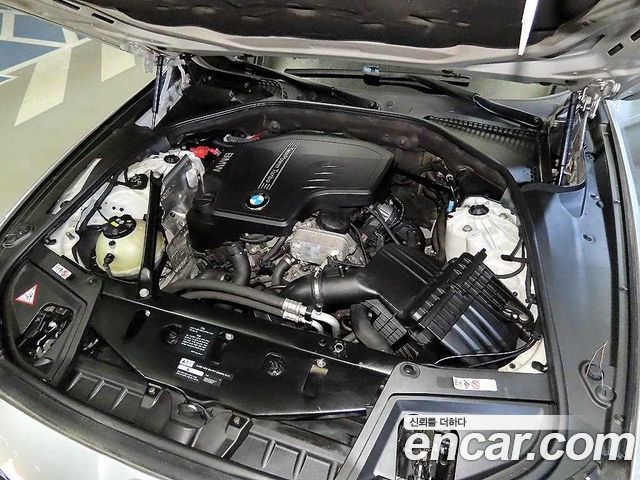 BMW 5 Series (F10) 528i 2015 — фото 23