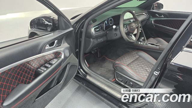 Genesis G70 Shooting Brake Gasoline 2.5T 4WD 2025 — фото 10