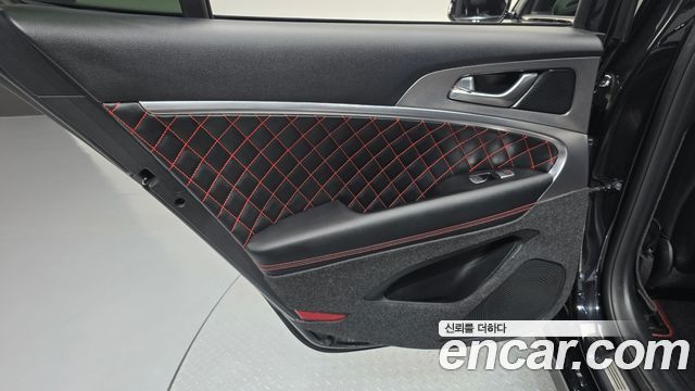 Genesis G70 Shooting Brake Gasoline 2.5T 4WD 2025 — фото 31