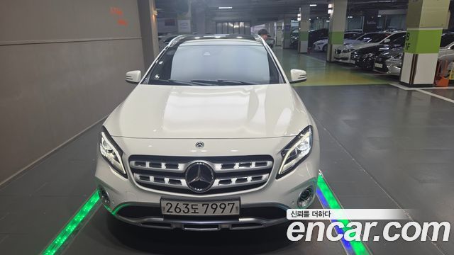 Mercedes-Benz GLA-Class (X156) GLA220 Premium 2019 — фото 2