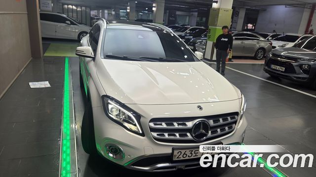 Mercedes-Benz GLA-Class (X156) GLA220 Premium 2019 — фото 3