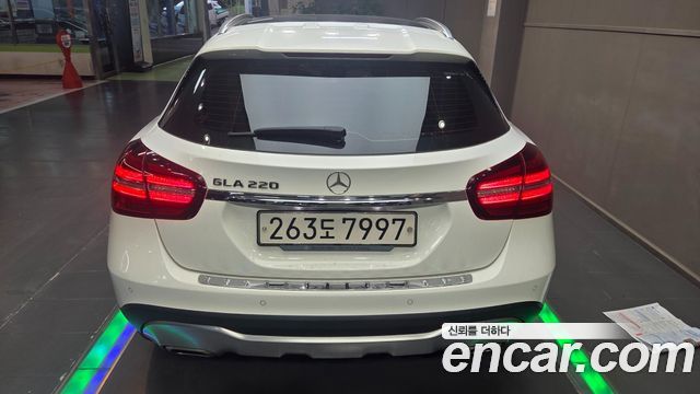 Mercedes-Benz GLA-Class (X156) GLA220 Premium 2019 — фото 5