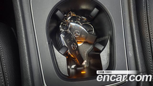 Mercedes-Benz GLA-Class (X156) GLA220 Premium 2019 — фото 19