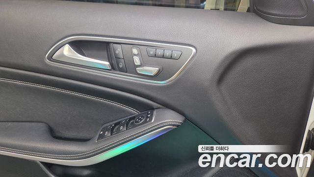 Mercedes-Benz GLA-Class (X156) GLA220 Premium 2019 — фото 22