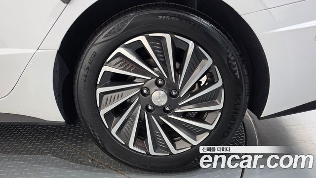Hyundai Sonata Hybrid (DN8) Premium Plus 2023 — фото 21