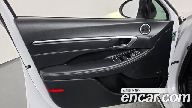 Hyundai Sonata Hybrid (DN8) Premium Plus 2023 — фото 24