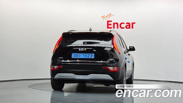 Kia Niro EV Air 2023 — фото 4