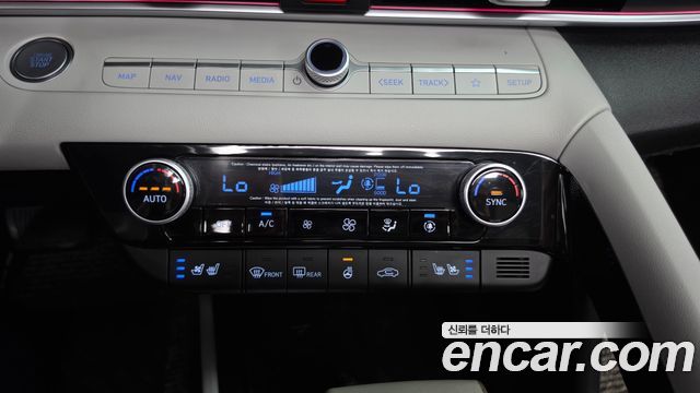 Hyundai Avante Hybrid (CN7) Inspiration 2021 — фото 31