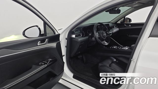 Kia K5 Hybrid (III) Trendy 2023 — фото 10