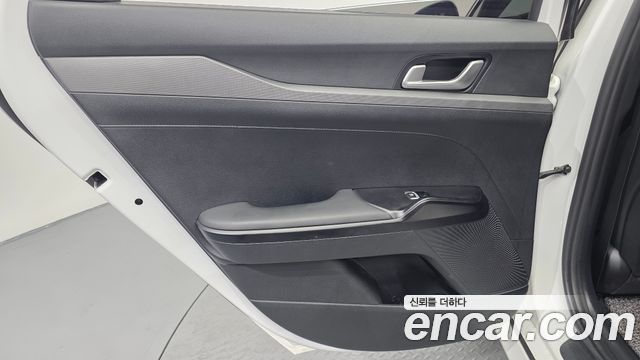 Kia K5 Hybrid (III) Trendy 2023 — фото 31