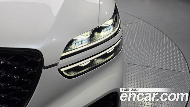 Genesis GV70 2.5T Gasoline AWD 2022 — фото 22
