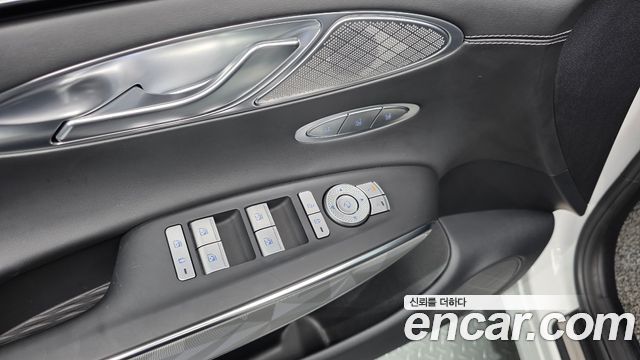 Genesis GV70 2.5T Gasoline AWD 2022 — фото 29