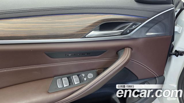 BMW 5 Series (G30) 520d Luxury Plus 2020 — фото 28