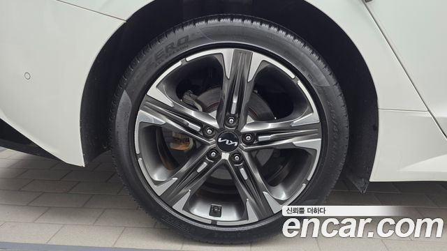 Kia K5 (III) 2.0 Signature 2023 — фото 5