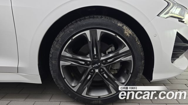 Kia K5 (III) 2.0 Signature 2023 — фото 21