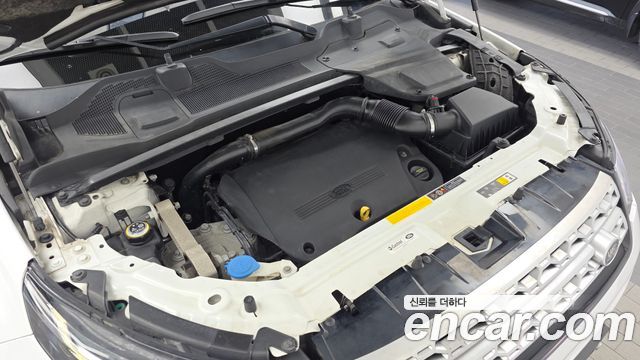 Land Rover Discovery Sport 2.2 SD4 HSE Luxury 2015 — фото 6