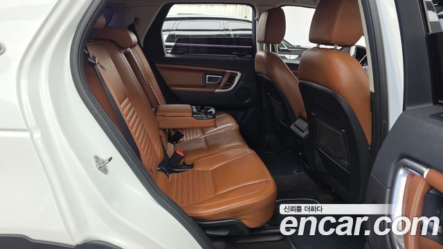 Land Rover Discovery Sport 2.2 SD4 HSE Luxury 2015 — фото 12