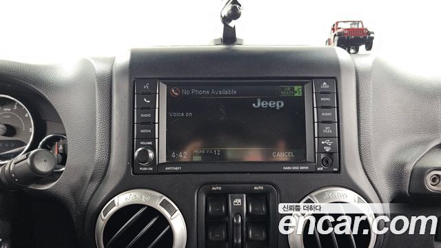 Jeep Wrangler (JK) 2.8 Diesel Sahara 4Door 2013 — фото 16