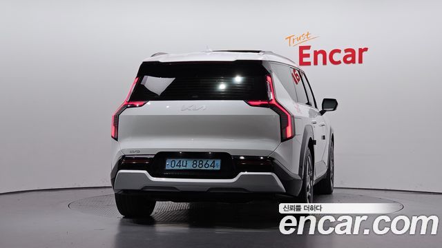 Kia EV9 Long Range 4WD Earth 2024 — фото 4