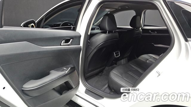 Kia K5 (III) 2.0 LPI(Renter car) Trandy 2022 — фото 32