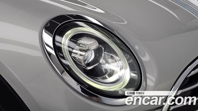 MINI Cooper Clubman Islington Edition 2nd 2021 — фото 28