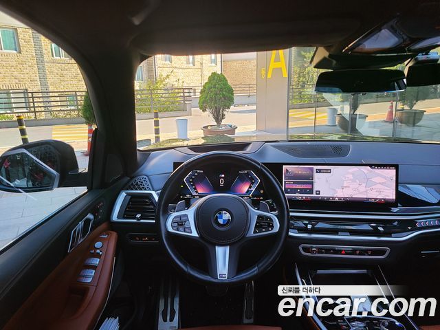 BMW X7 (G07) xDrive 40i M Sport 6STR 2024 — фото 6